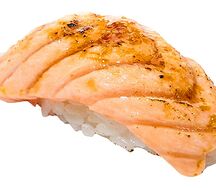 Суши с опаленным лососем