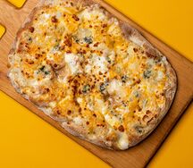 Римская пицца Четыре сыра маленькая