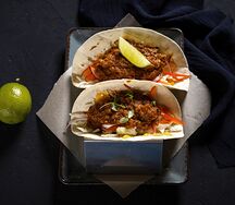 Такос с чили кон карне