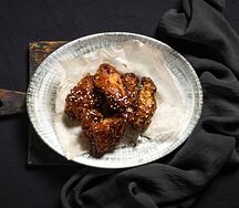 Крылья терияки с кунжутом