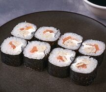 Классический с лососем и омлетом