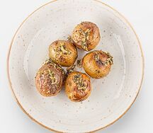 Картофель мини, запеченный с травами