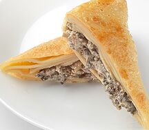Блин с курицей и грибами