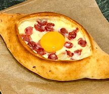 Хачапури по-аджарски 