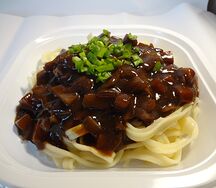 Чачжанмен с мясом