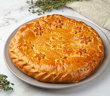 Пирог с луком и яйцом