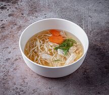 Куриный суп с лапшой