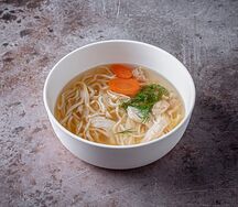 Куриный суп с лапшой