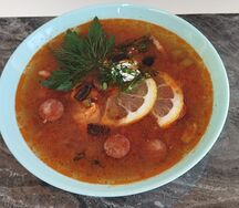 Солянка сборная мясная
