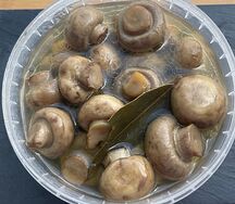 Шампиньоны маринованные