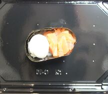 Гункан Чиз лосось