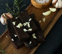 Гренки Бородинские чесночные