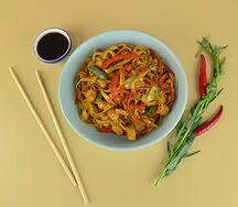 Вок с курочкой