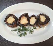 Рулеты из баклажанов с сыром