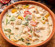 Куриное филе со сливочным соусом
