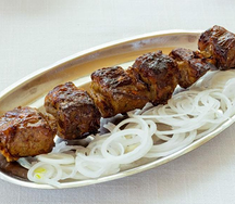Шашлык из говяжьей печени с курдюком