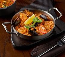Паэлья с морепродуктами