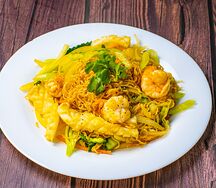 Вок с пшеничной лапшой и овощами