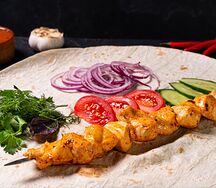Шашлык в лаваше из курицы