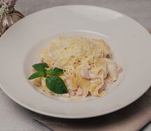Паста Папарделли с лососем и Римским соусом