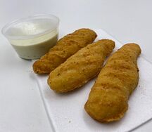 Стрипсы с чесночным соусом 