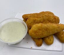 Стрипсы с чесночным соусом 