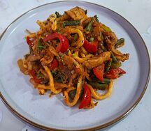 Лагман с говядиной жареный