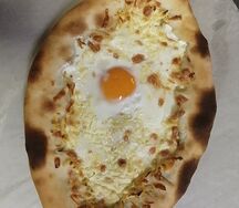 Хачапури по-аджарски