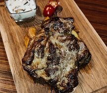 Стейк из свиной шеи
