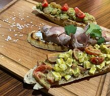 Ассорти из брускетт