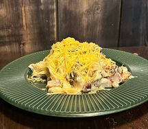 Паста с курицей и грибами