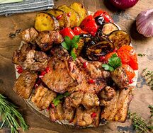 Ассорти шашлыков из свинины