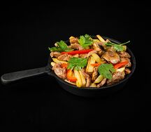Жареная картошка со свининой