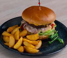 Фирменный бургер Берег