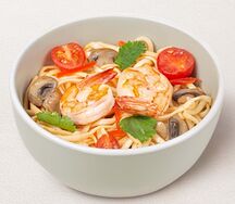 Wok Том ям с креветкой М