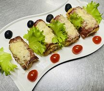 Горячая закуска Рулет бекон