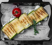Рулетики из цукини с кремом из сыра сиртаки