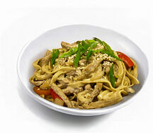 Лапша удон WOK со свининой и сливочным соусом