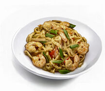 Лапша удон WOK с креветками и сливочным соусом