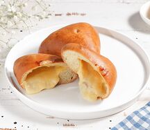 Пирожок сдобный Сырный