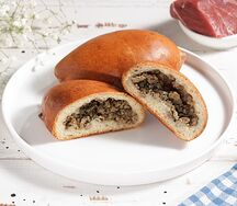 Пирожок сдобный Мясной