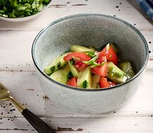 Салат из свежих огурцов и помидоров