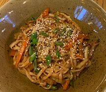 Wok с рисом и свининой 
