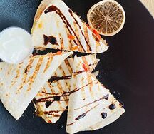 Кесадилья с курицей