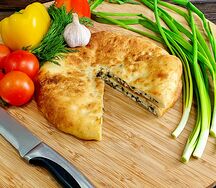 Пирог с курицей, сыром и шпинатом