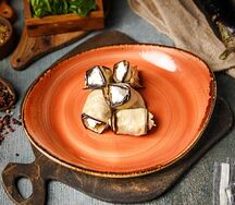 Рулетики из баклажанов с орехами