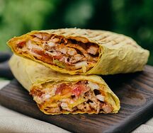 Шаурма с обычным лавашом и гранатовым соусом