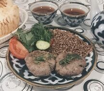 Гречка с котлетой