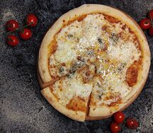 Пицца 4 сыра