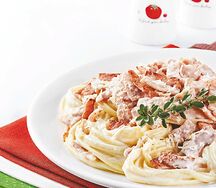 Паста Карбонара с сыром и беконом в сливочном соусе